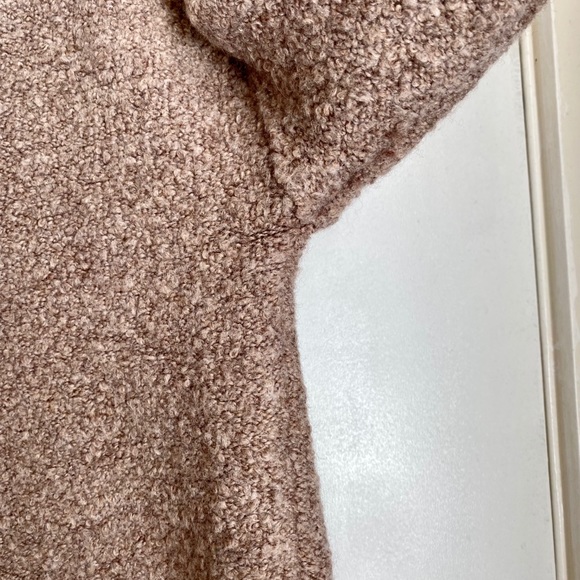 [NWoT] 🌟NEW Anthropologie Cutout Beary Sweater - Picture 4 of 16